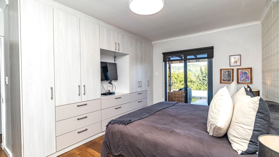 6 Bedroom Property for Sale in Hunters Home Western Cape